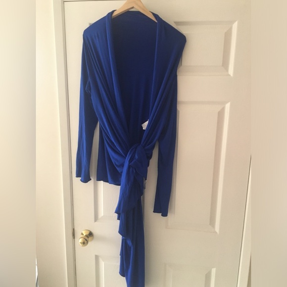 One size  waterfall cardi/shrug - Picture 2 of 2